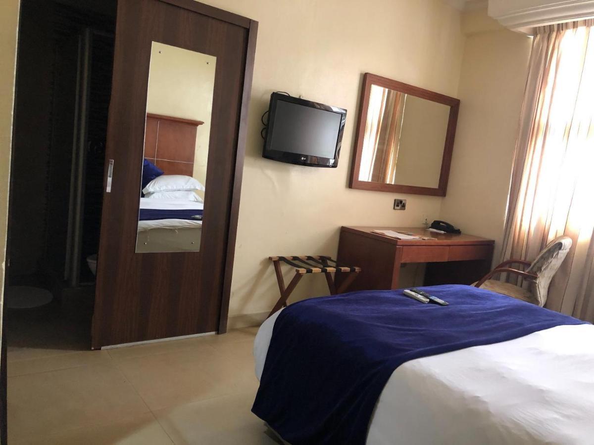 Westwood Hotel Ikoyi Lagos Ngoại thất bức ảnh